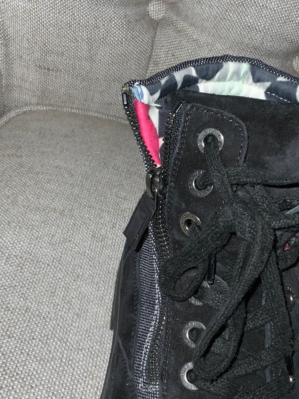 CHANEL Interlocking CC Logo Combat Boots SIZE 37 1/2 UK 4.5 US 7.5 ladies