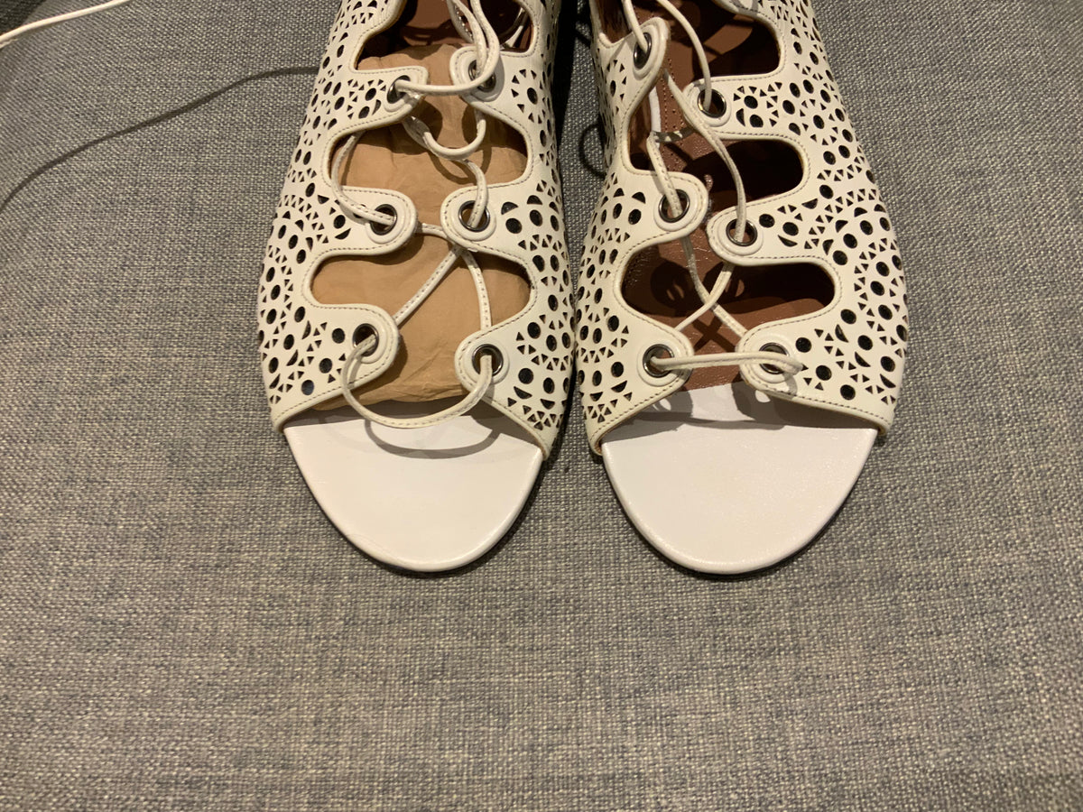 Azzedine Alaia FLAT LASER-CUT WHITE LEATHER SANDALS Size 39 US 9 UK 6 ladies
