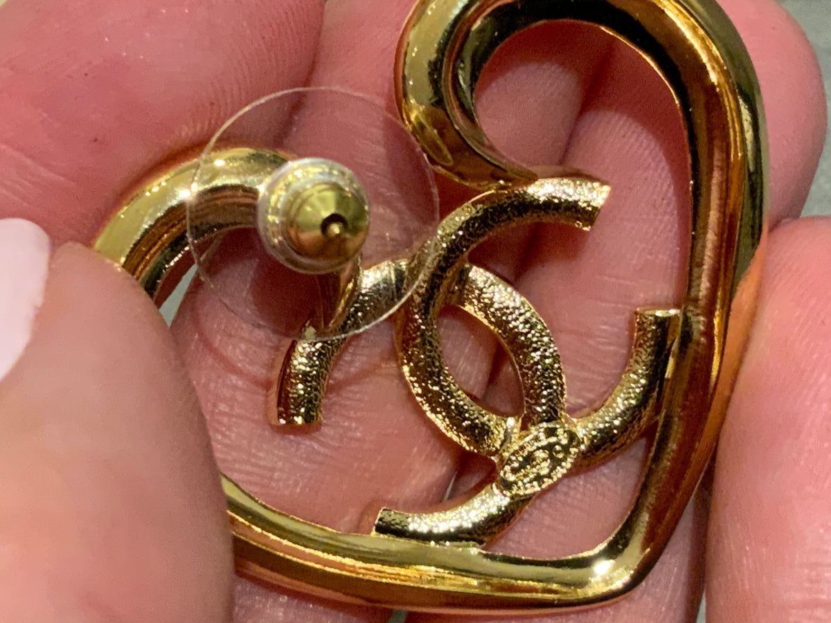 CHANEL 2023 Crystals CC Large Heart Stud Earrings 19.5 grams ladies