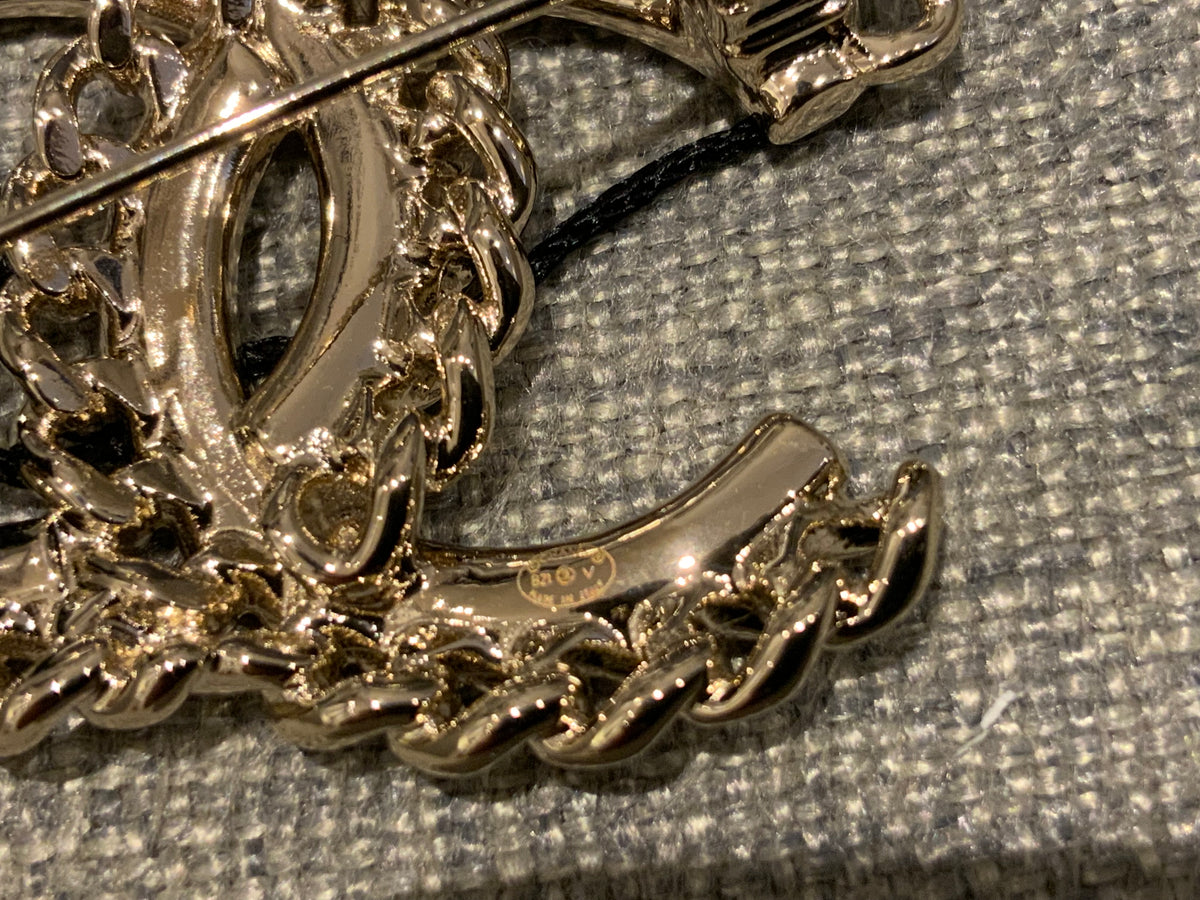CHANEL 2021 Crystal Chain CC Brooch Gold ladies