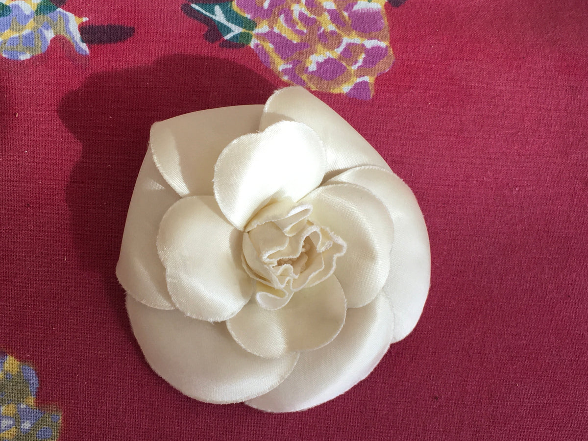 CHANEL Camellia rose Vintage Rare brooch ladies