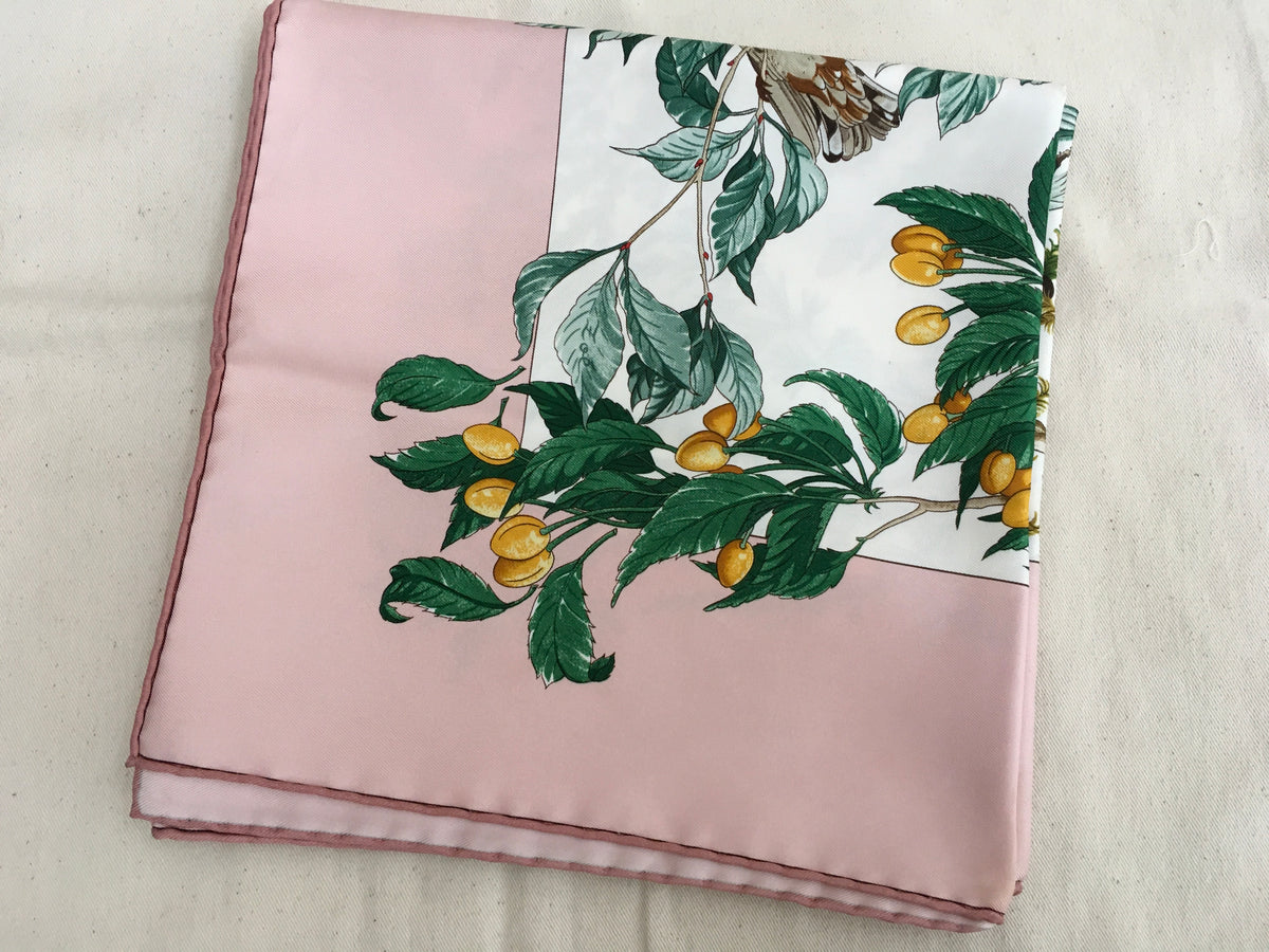Hermès HERMES SCARF Silk "Au Coeur Des Bois " Animals Scarf 90 ladies