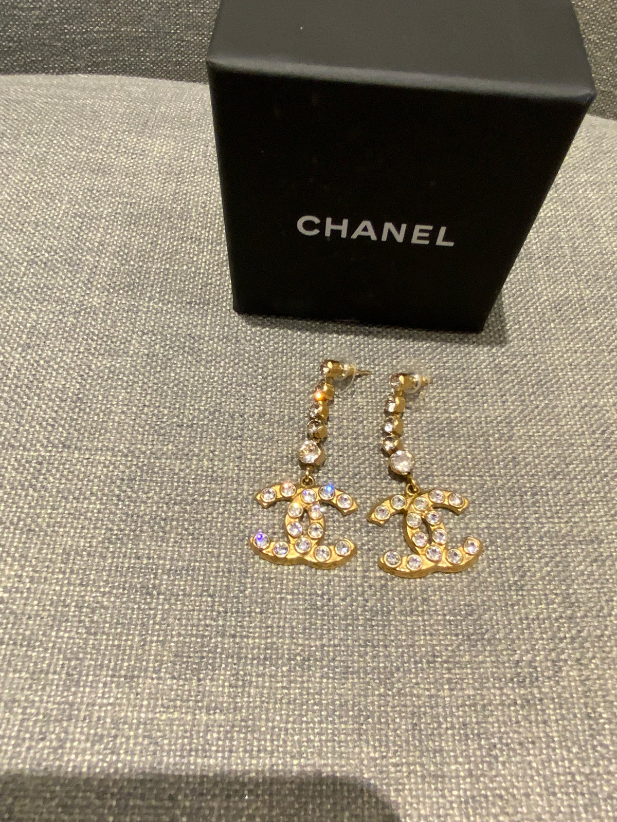 CHANEL 2020 CC Crystal Gold Drop Earrings ladies