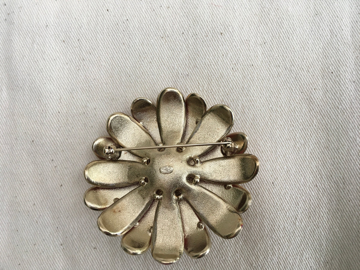 CHANEL 2017 PARIS CUBA CC Brooch SOLD OUT Limited Edition Floral Daisy Ladies