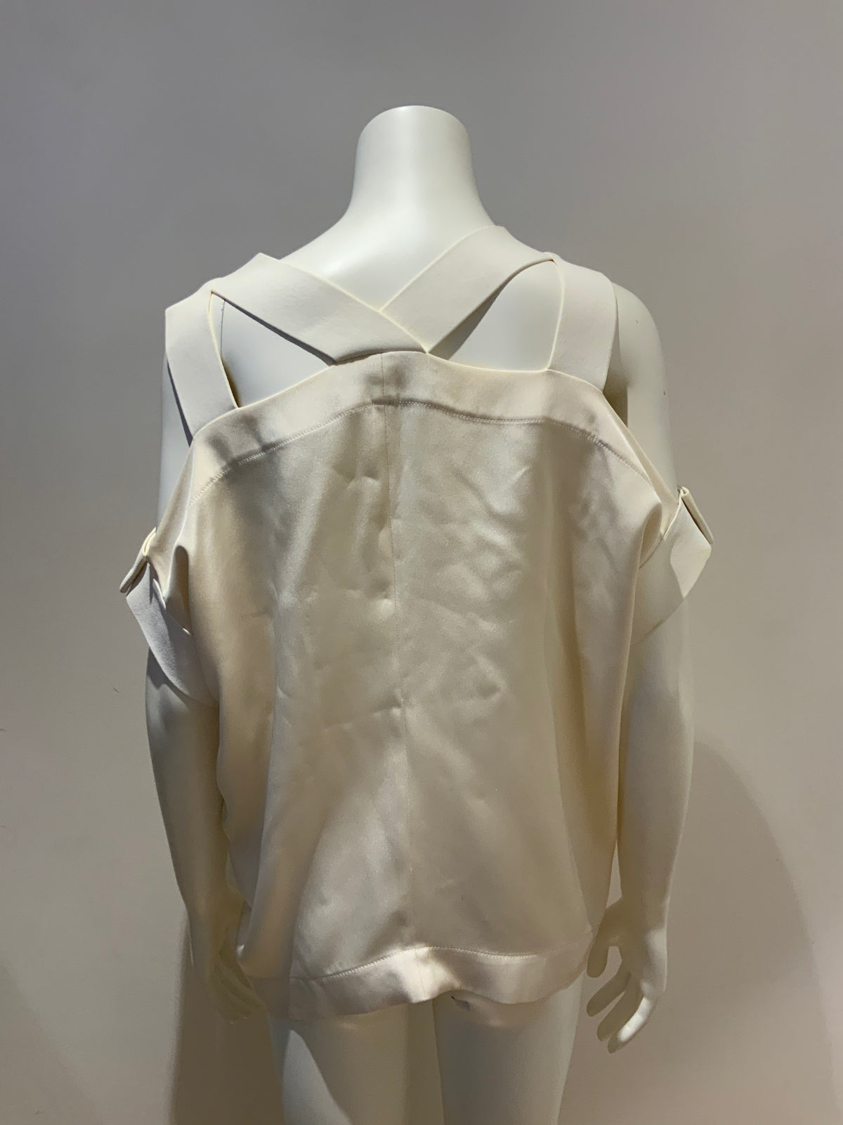 Roland Mouret RUNAWAY Leo Cut Out Silk Top Size XS UK 6 US 2 I 38 ladies