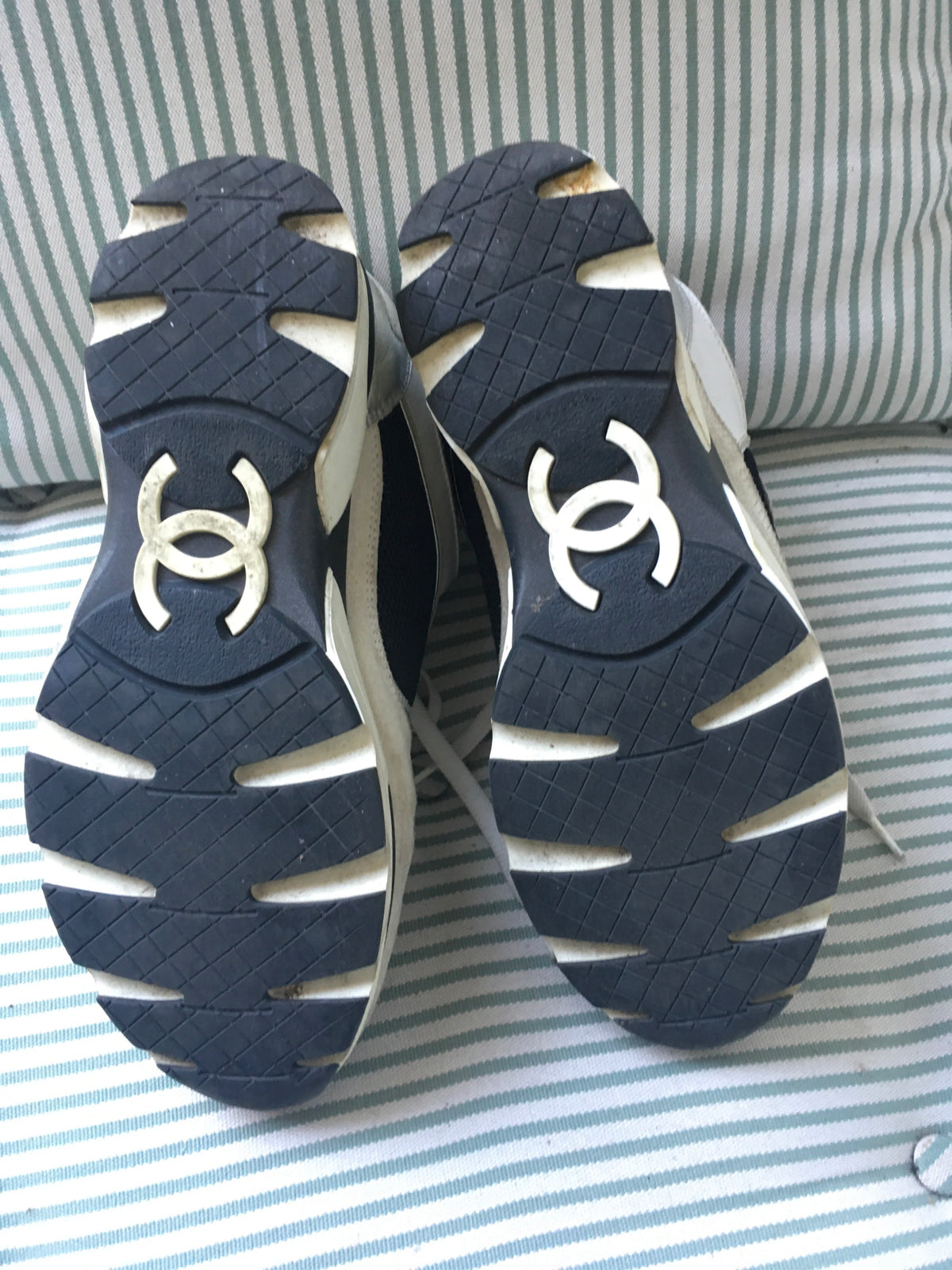 CHANEL CC Low-Top Sneakers Trainers Shoes Ladies