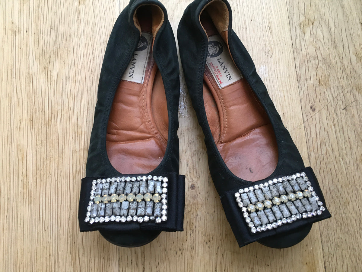 Lanvin round-toe flats with beaded embellishments flats Size 35 ladies