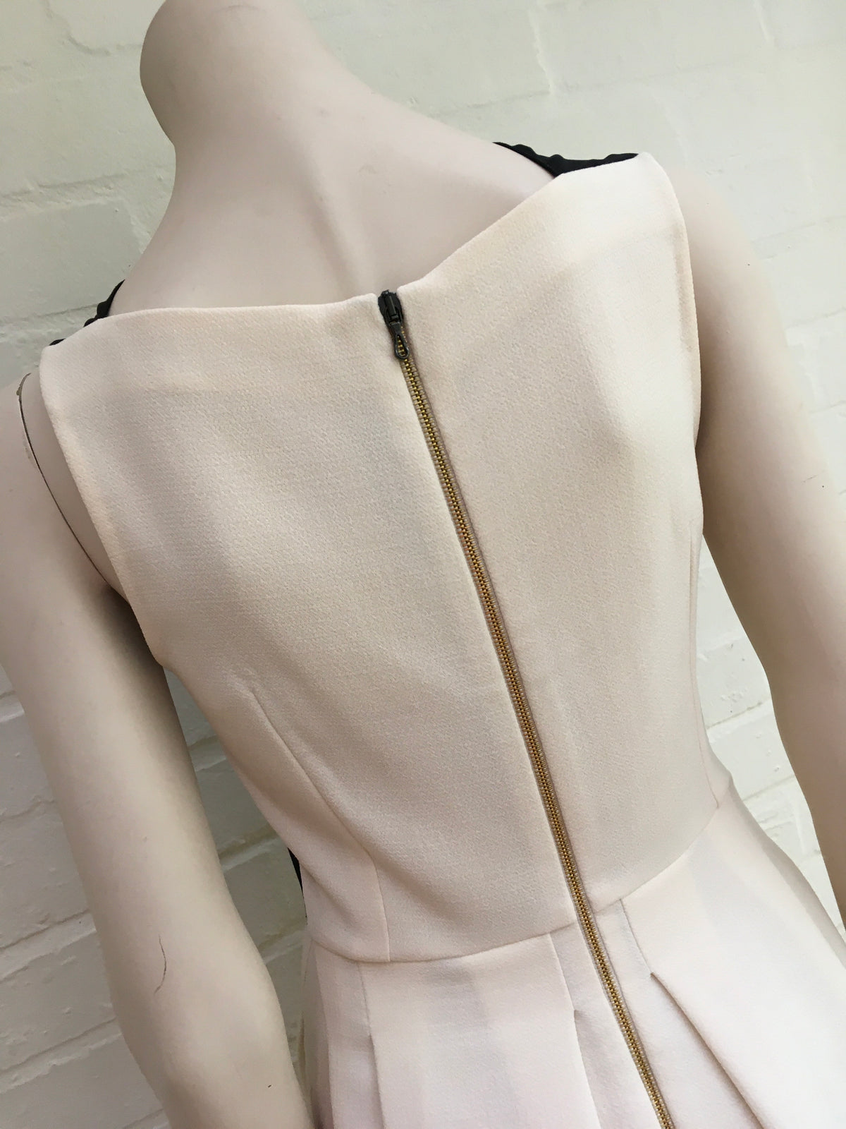Roland Mouret RUNAWAY Antila wool-crepe Dress UK 8 US 4 IT 40 FR 36 S ladies