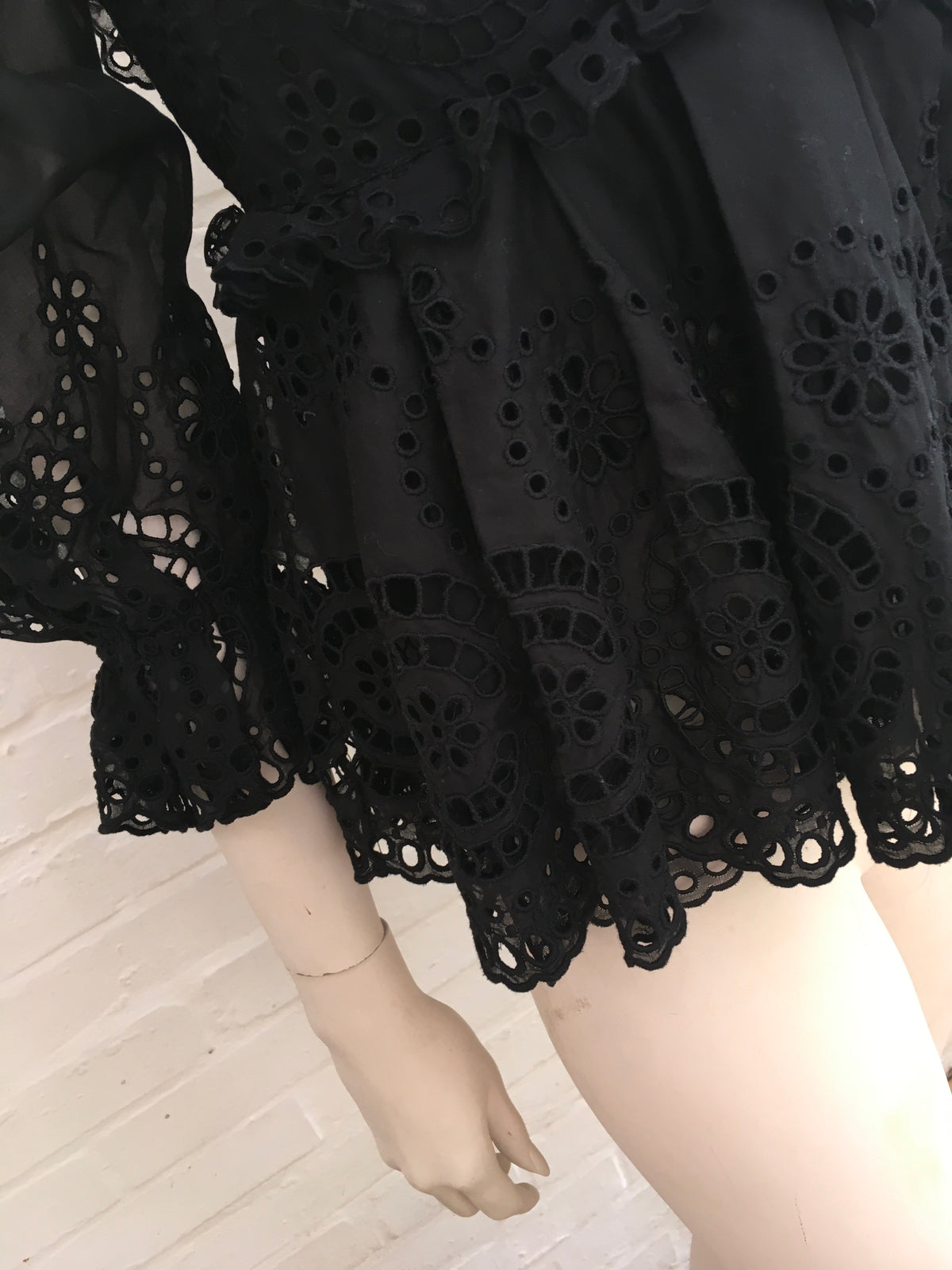 Tom Ford Broderie Anglaise Off The Shoulders Top MOST WANTED Size I 40 UK 8 S ladies