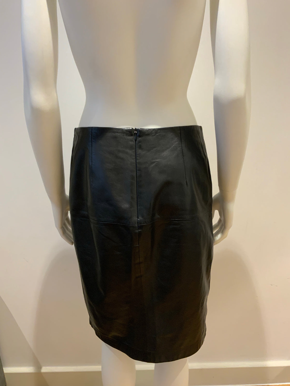 MOST WANTED Boss HUGO BOSS Black Leather Pencil Skirt D 36 UK 8 US 4 I 40 ladies