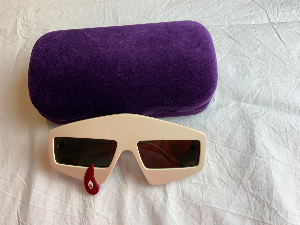 GUCCI Acetate Crystal Hollywood Forever Tear Drop Sunglasses GG0359S Ivory ladies