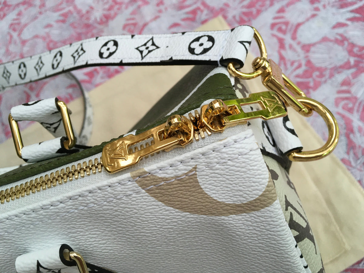 LOUIS VUITTON Monogram Giant Speedy Bandouliere 30 Kaki Creme LIMITED EDITION ladies