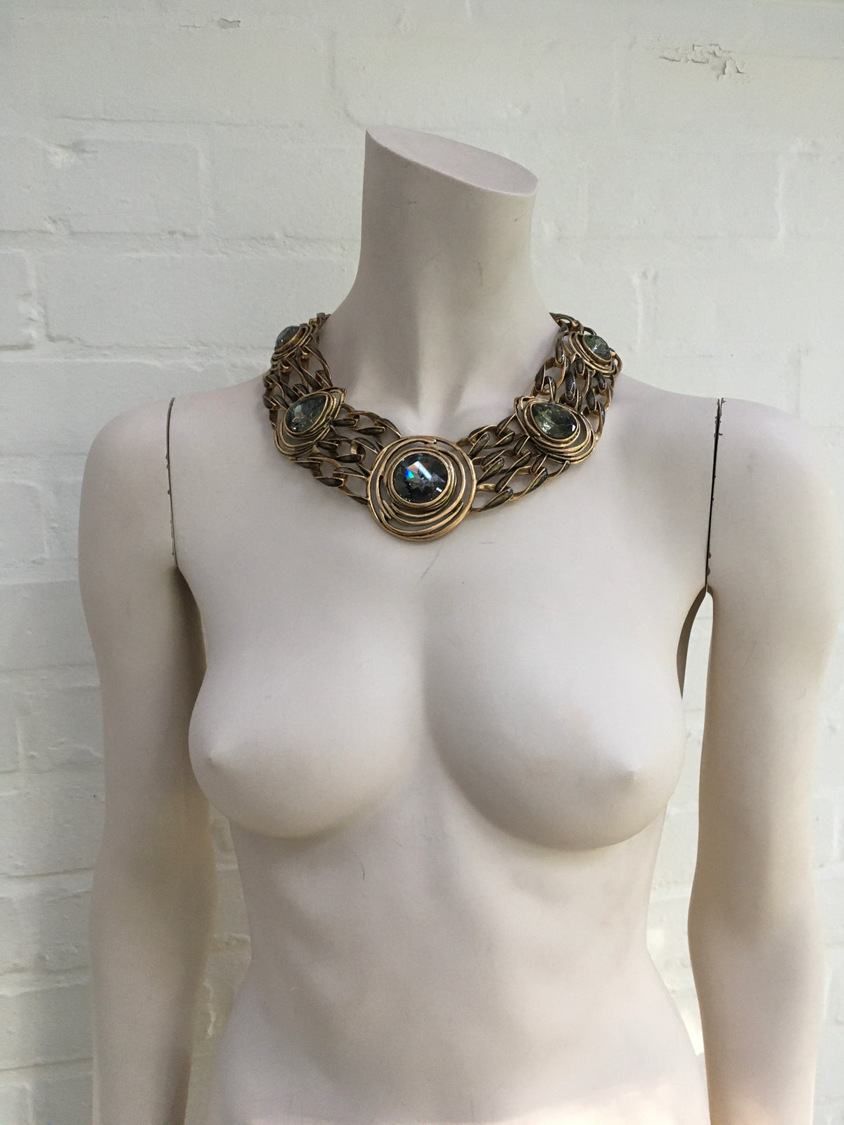 Oscar de la Renta Crystal Curb Chain Necklace Chain Ladies