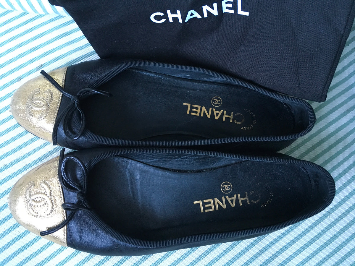 CHANEL LIMITED EDITION CC GOLD BLACK FLATS SHOES Ladies