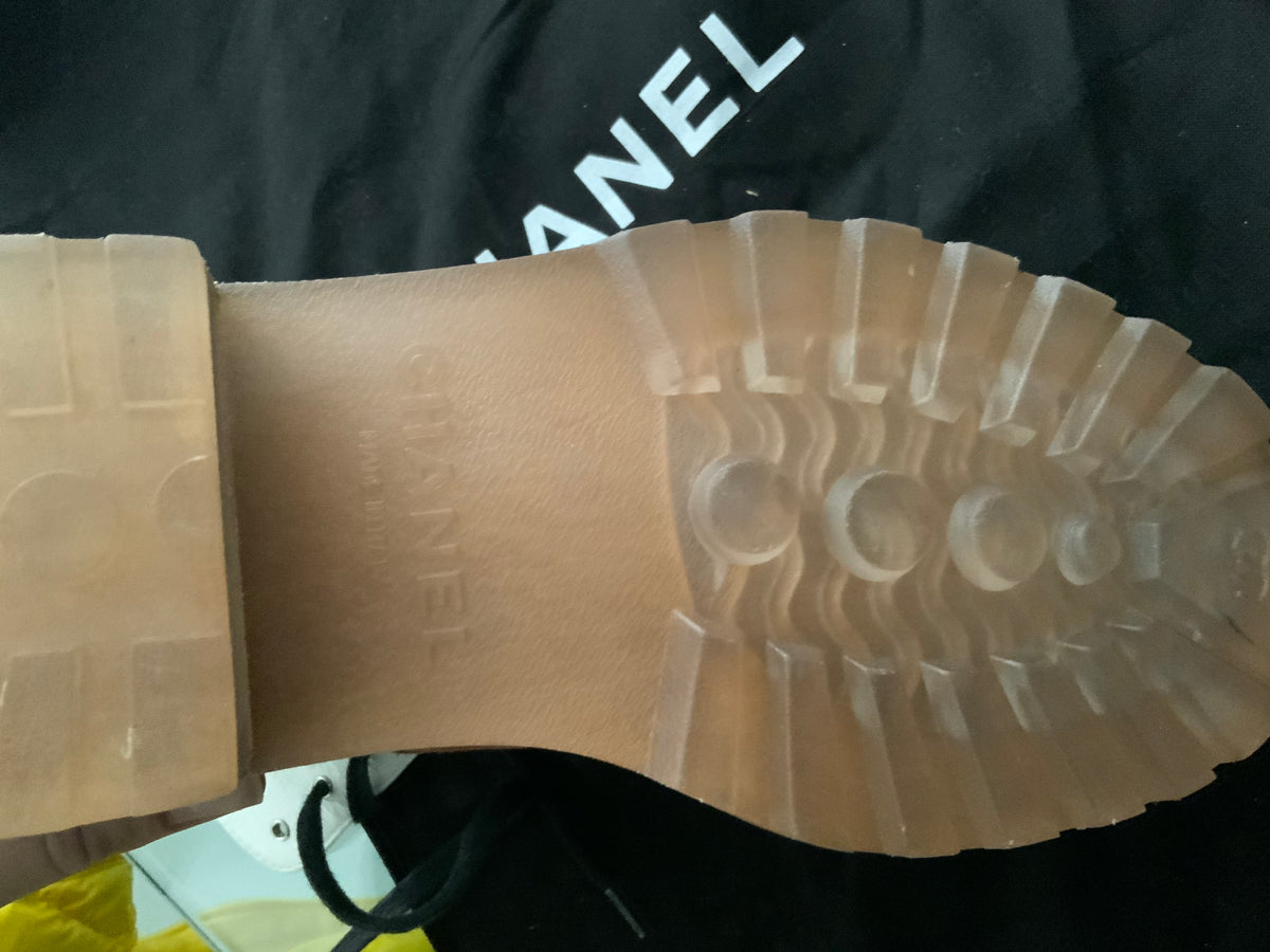 CHANEL Most wanted ICON patent combat boots Size 38 UK 5 US 8 ladies
