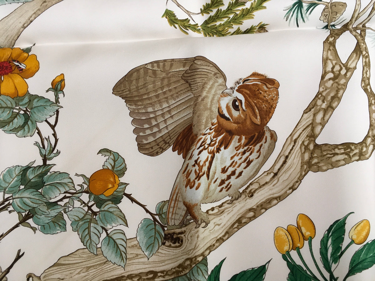 Hermès HERMES SCARF Silk "Au Coeur Des Bois " Animals Scarf 90 ladies
