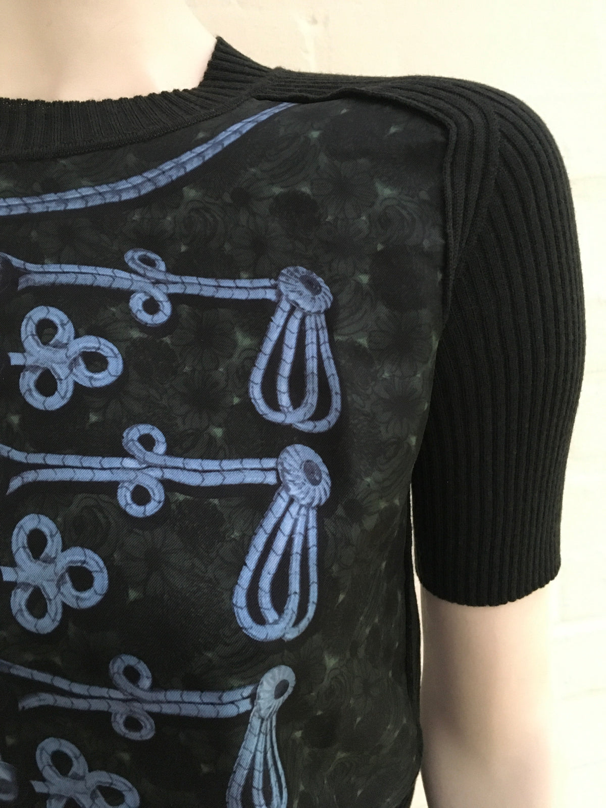 LOUIS VUITTON Silk & Wool Blend Printed Knit Silk Paneled Top Size XS Ladies