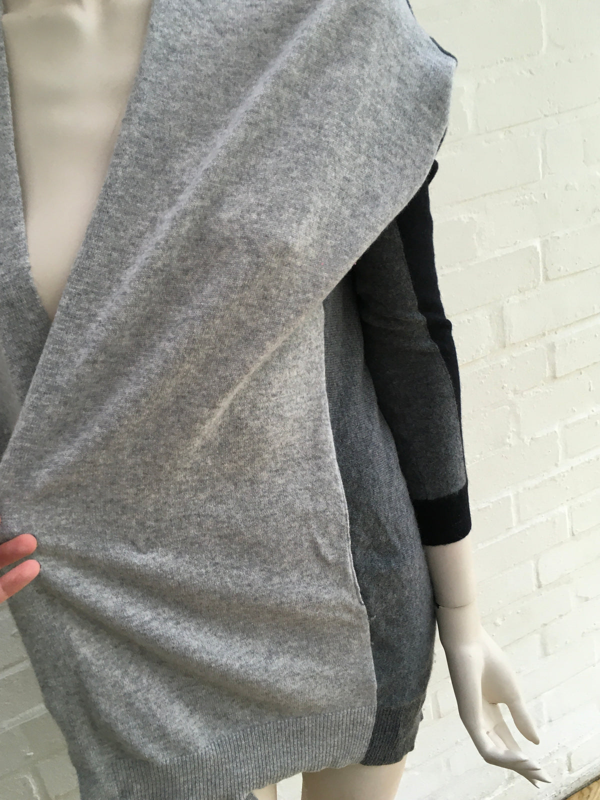 VINCE Women's Colorblock Drape Cashmere Cardigan SIZE XS Ladies