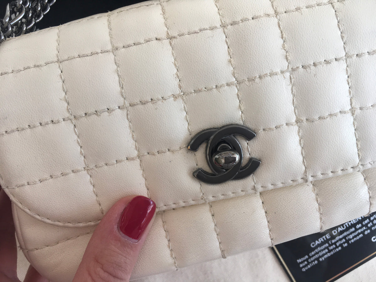 Chanel White Square Quilted Leather Mini Flap Handbag Multi Chain Bag Rare Ladies