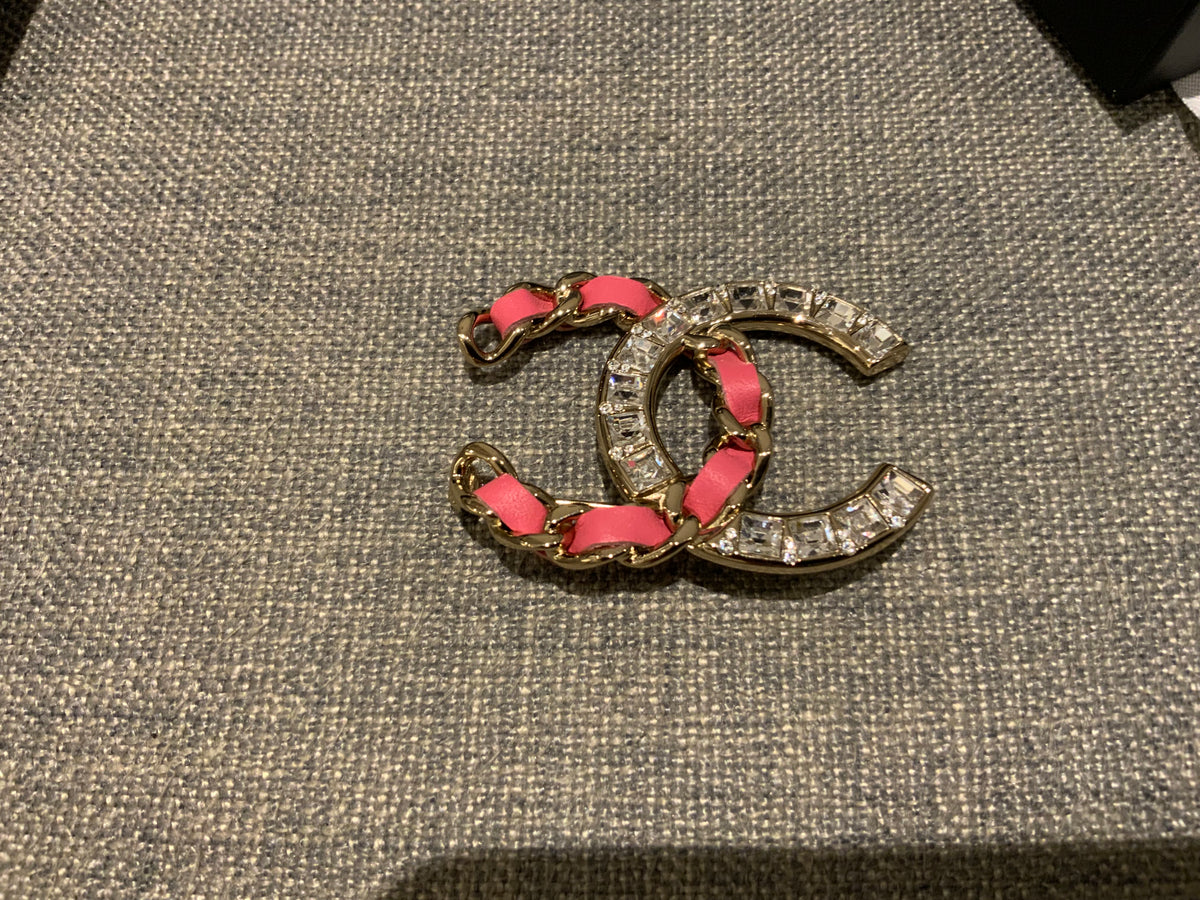 Chanel Lambskin Crystal Chain CC Brooch Pink Leather Gold ladies