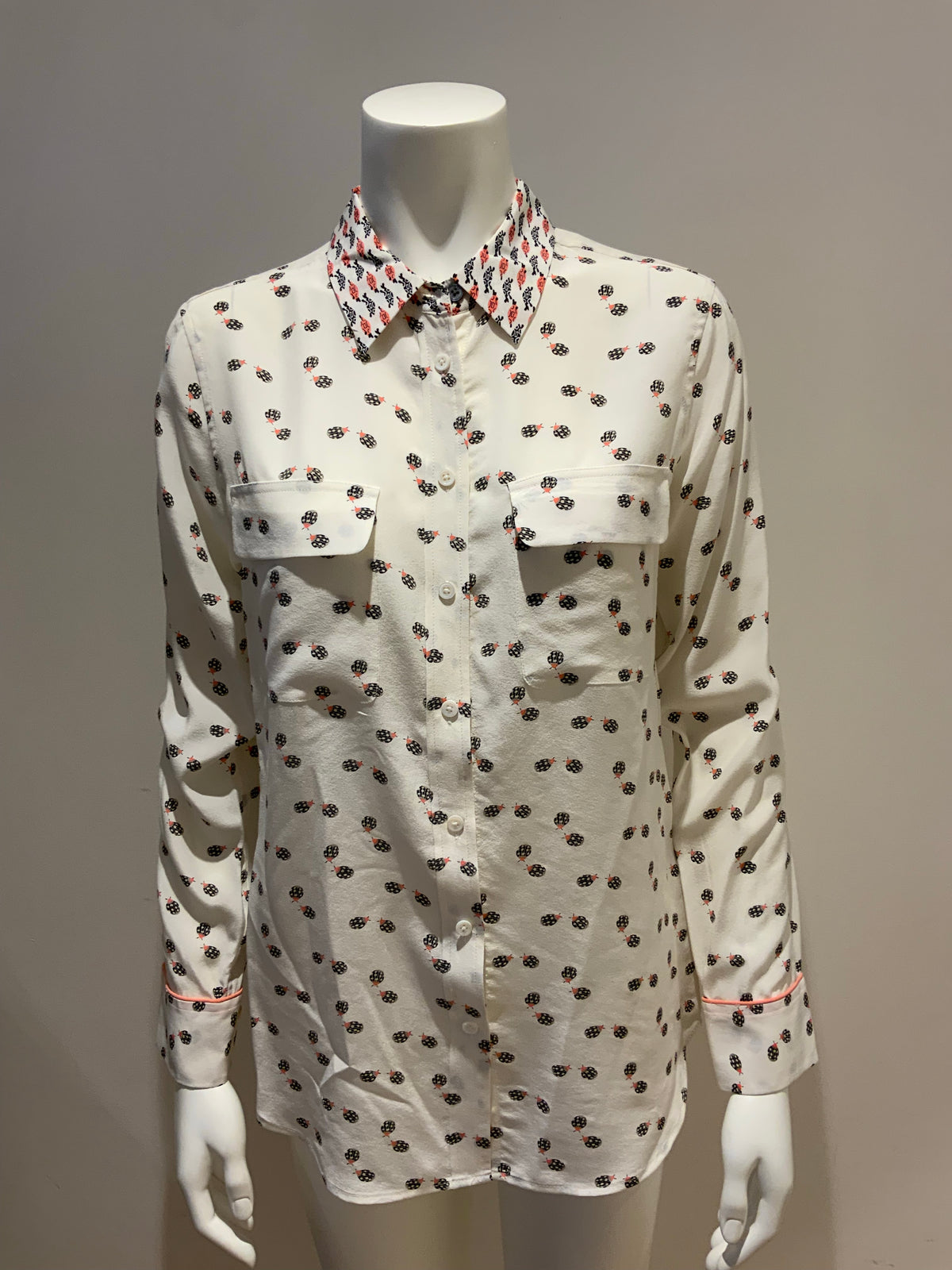 EQUIPMENT Slim Signature Ladybug Print Shirt BLOUSE SIZE S/P Small ladies