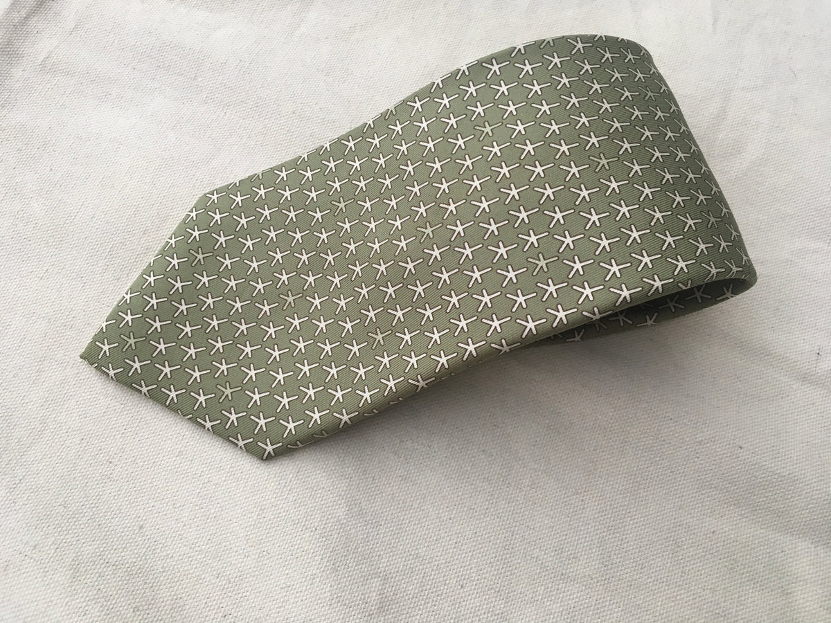 Hermès HERMES Paris Silk STAR Print Tie 5056 PA 100% AUTHENTIC Men
