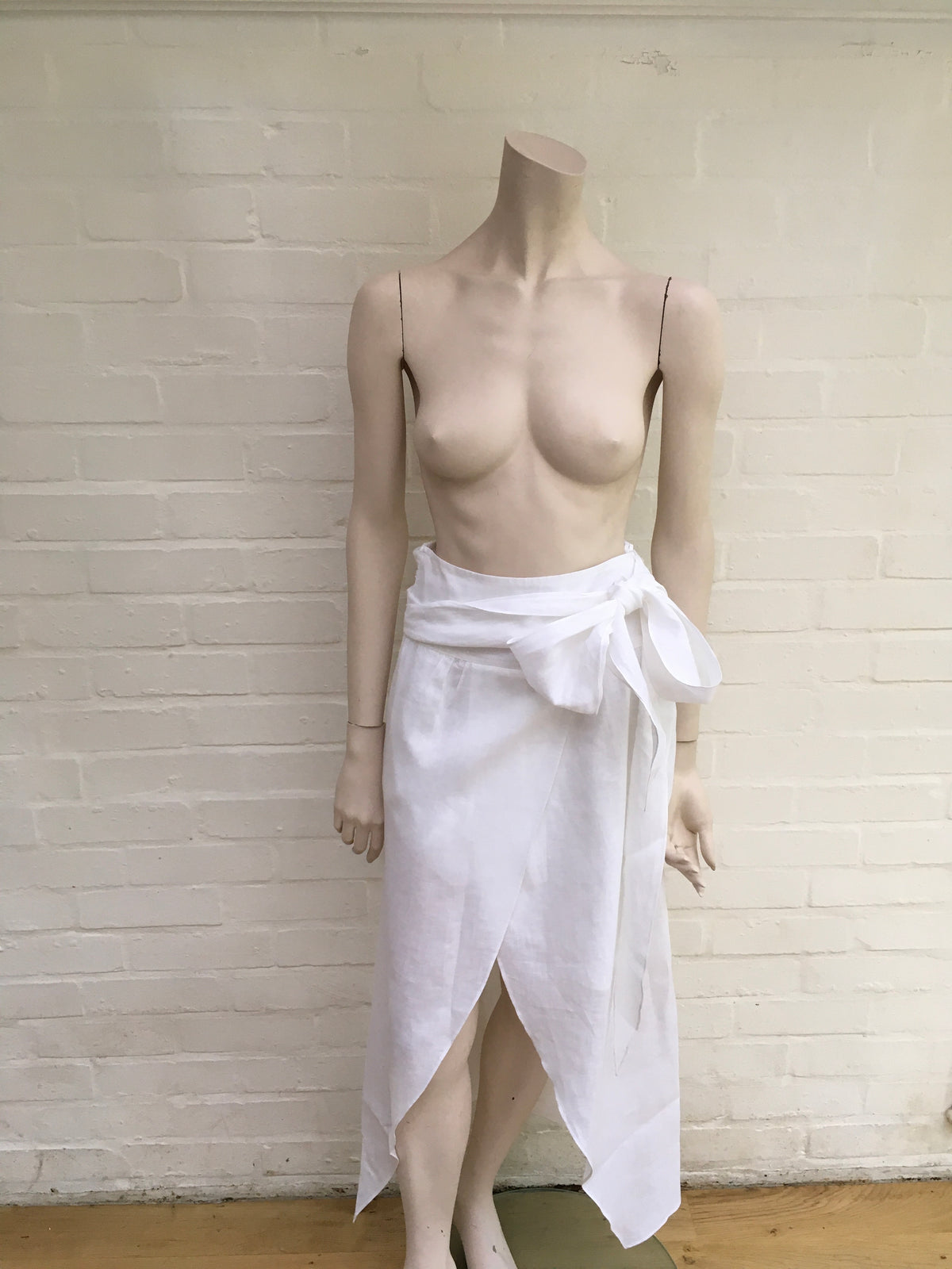 KAGE white linen skirt Size S Small ladies