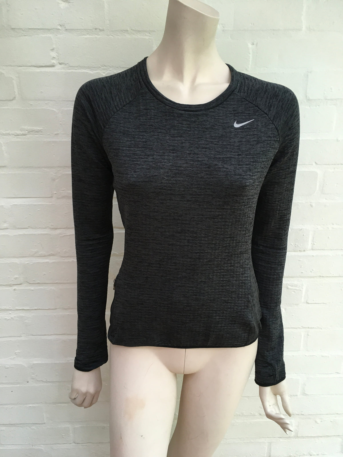 Nike Sportswear Women's Therma Sphere Element Crew Running Top 812042-010 Size XS ladies