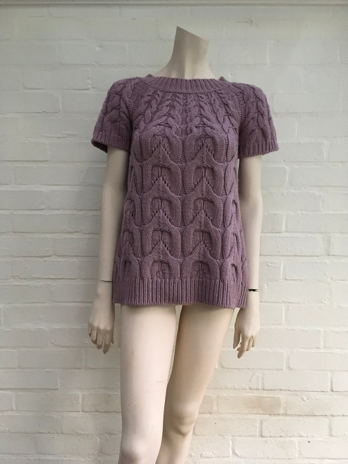 Barneys New York Taste Luxury Humor Cashmere Cable Knit Sleeveless Sweater Ladies