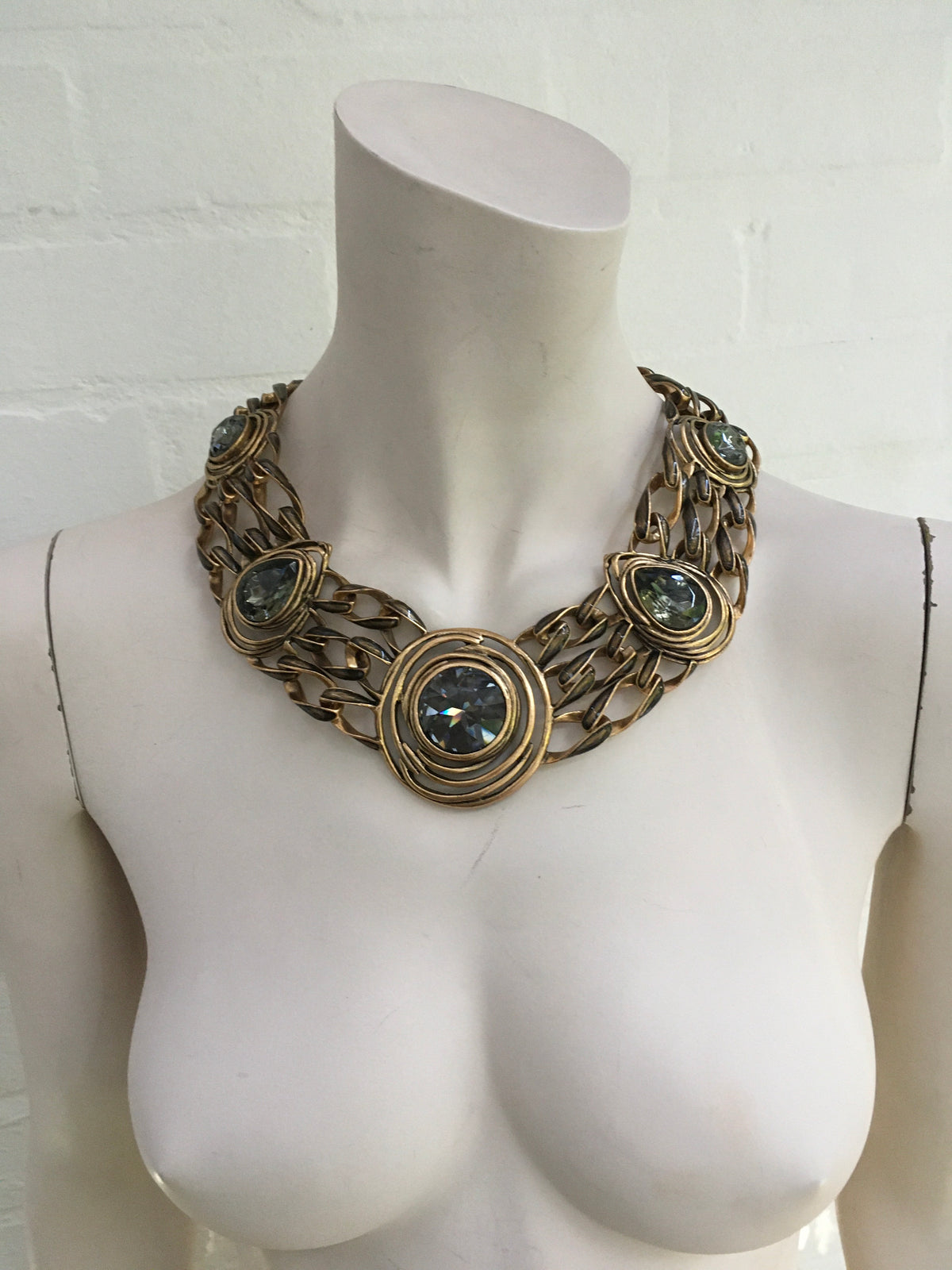 Oscar de la Renta Crystal Curb Chain Necklace Chain Ladies