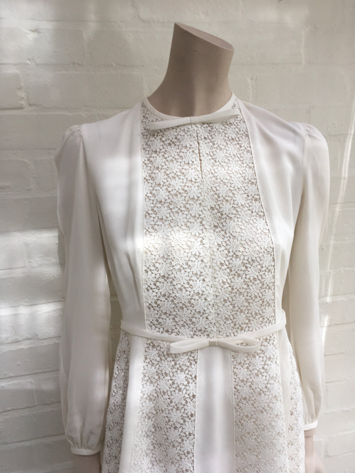 Giambattista Valli RUNAWAY Lace-paneled silk-crepe dress Size I 42 UK 10 US 6 ladies