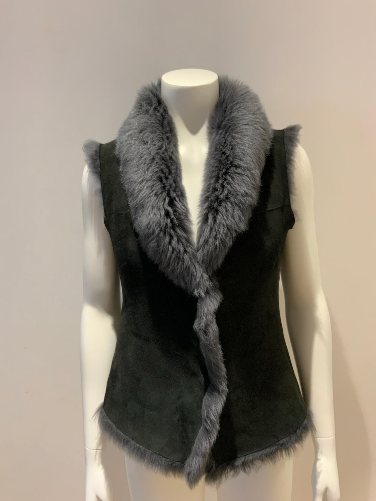 Amazing BRORA sheepskin shearling vest gilet jacket Size S small ladies