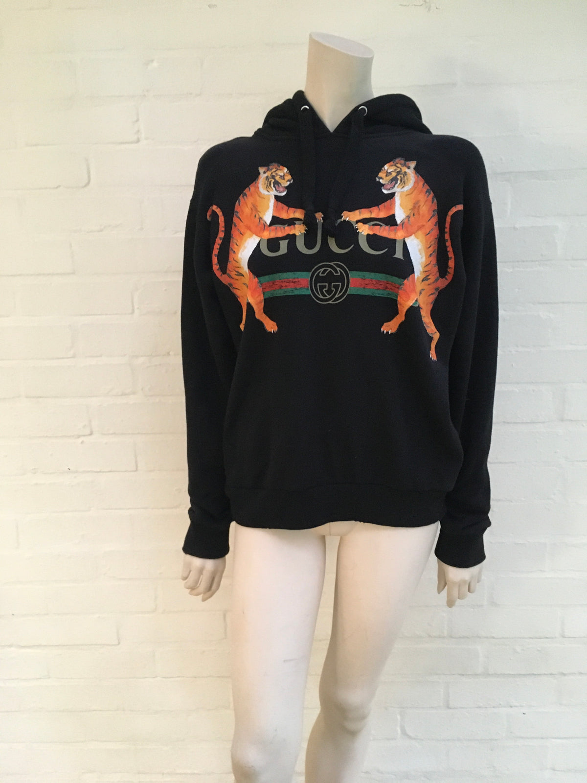 GUCCI tiger black logo sweatshirt top hoodie Size XS ladies