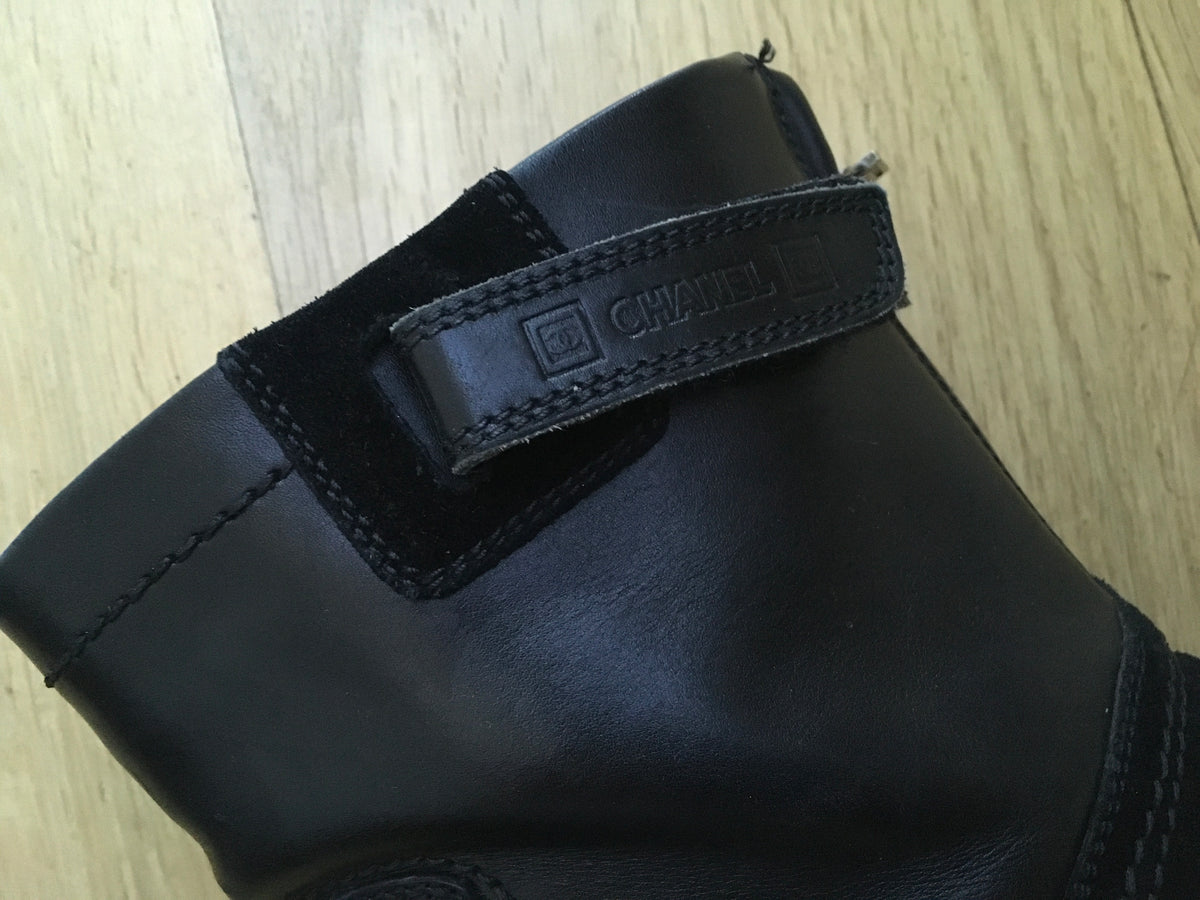 CHANEL Leather CC Black Boots Ankle Boots Leather Booties Size 39 Ladies