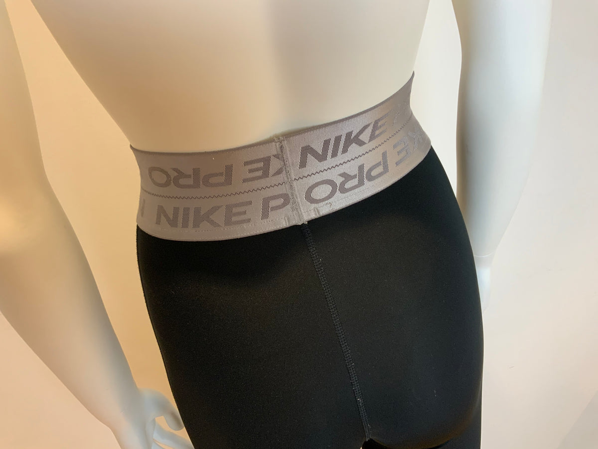 Nike Sportswear Women's 7/8 Tights Black / Metallic Silver Size XS ladies