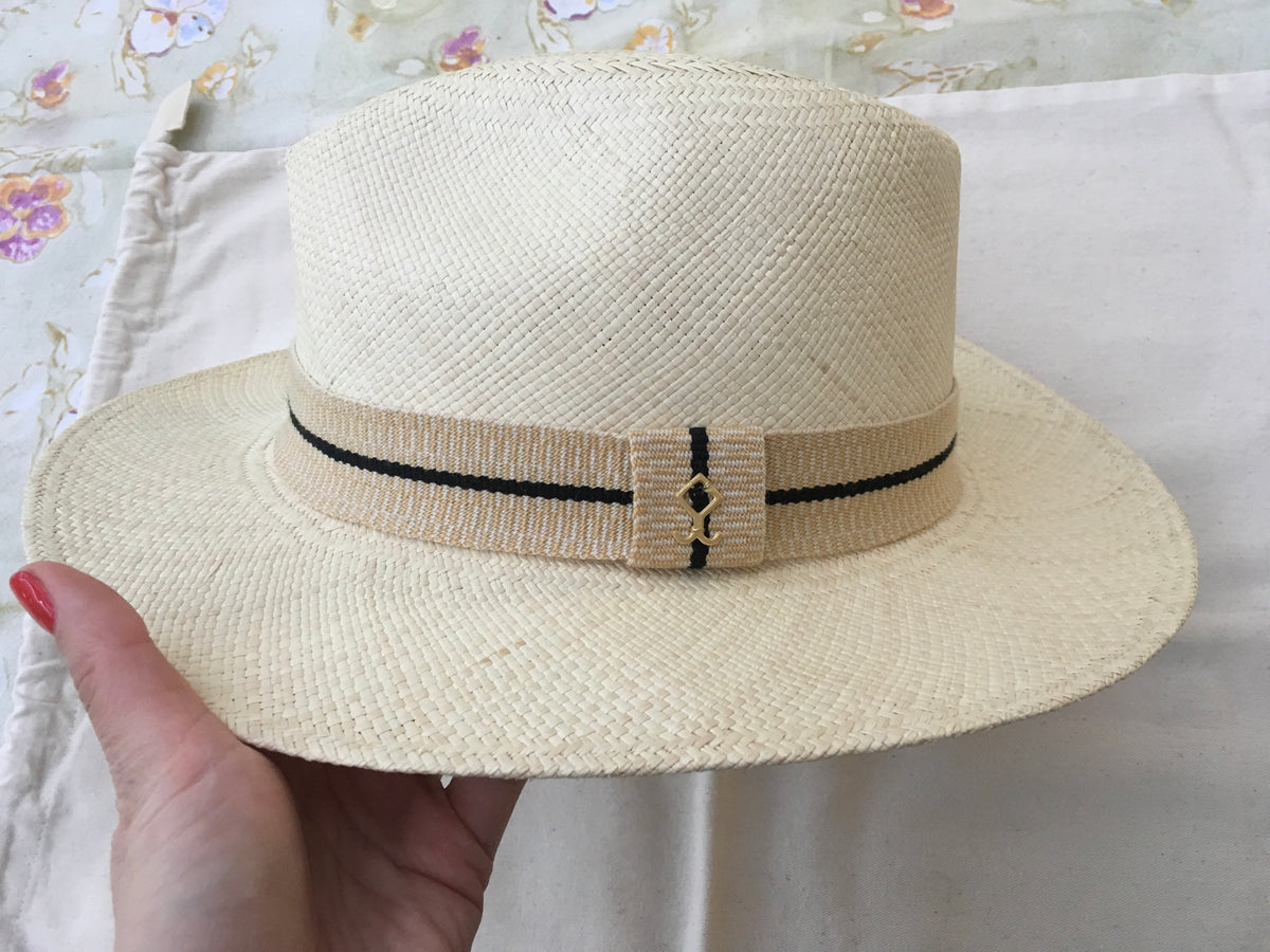 YOSUZI Rafael straw hat crafted by artisans in Ecuador from Toquilla straw Men