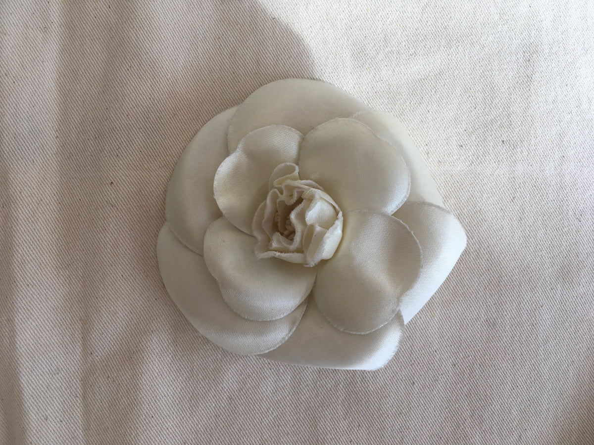CHANEL Camellia rose Vintage Rare brooch ladies