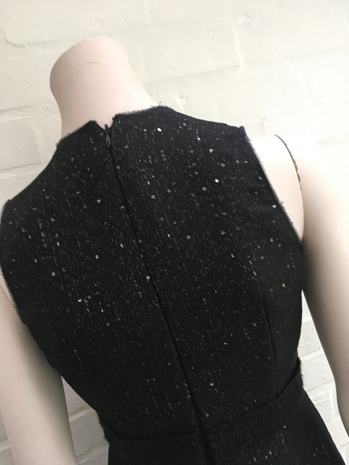 Giambattista Valli RUNAWAY Wool Sequins Shift Dress Size I 38 XXS Ladies