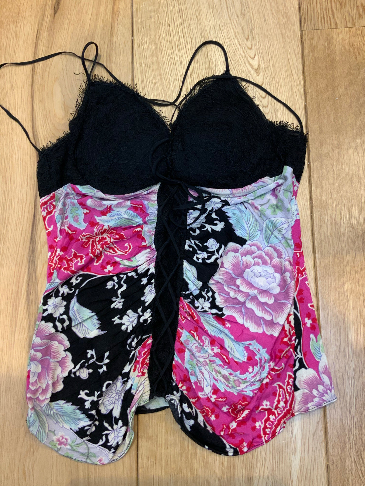 Emanuel Ungaro Lace Tank top Size 36 ladies