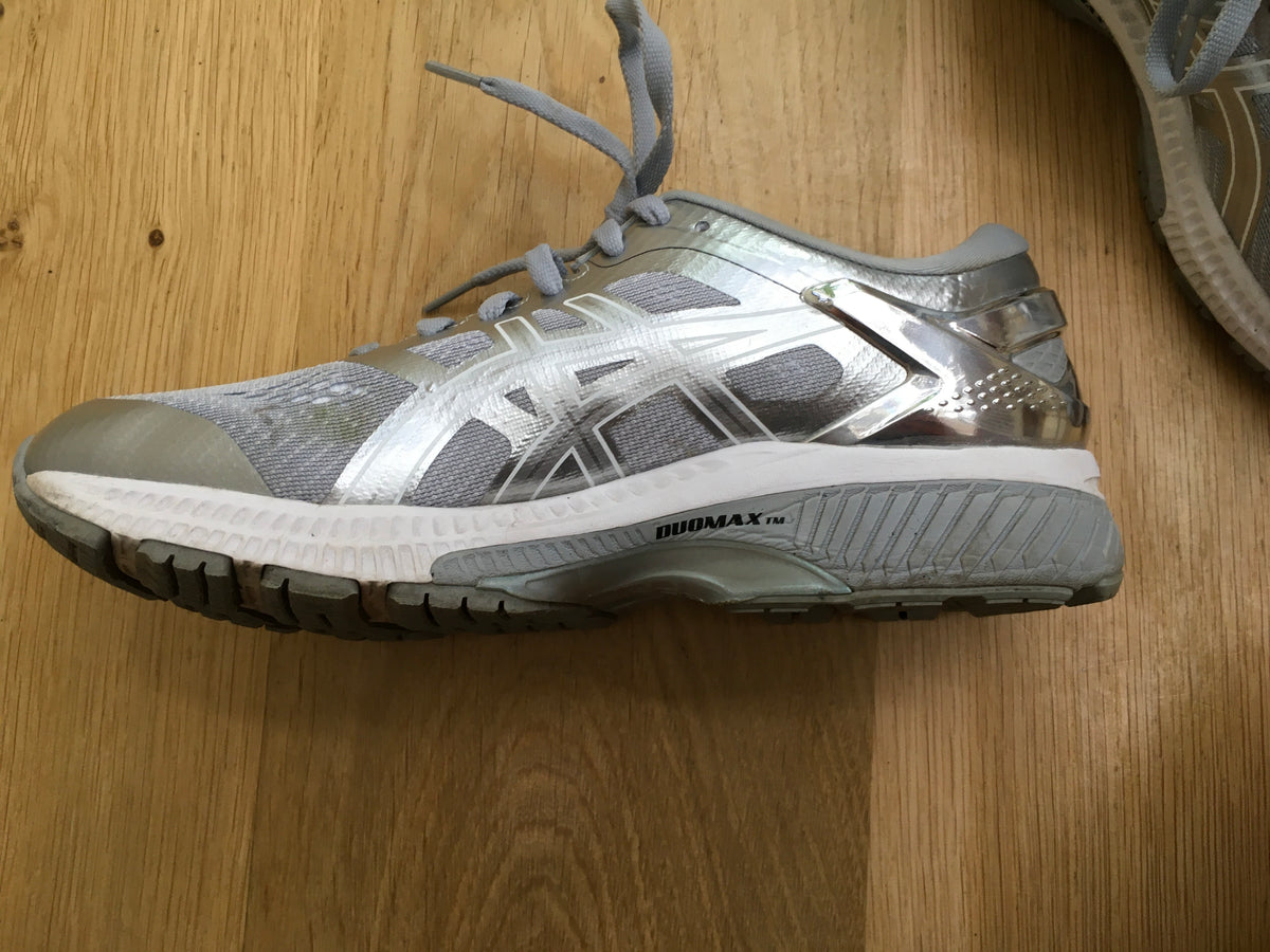 Asics GEL-KAYANO 26 PLATINUM METALLIC SILVER TRAINERS SIZE 40 US 8.5 UK 6.5 ladies