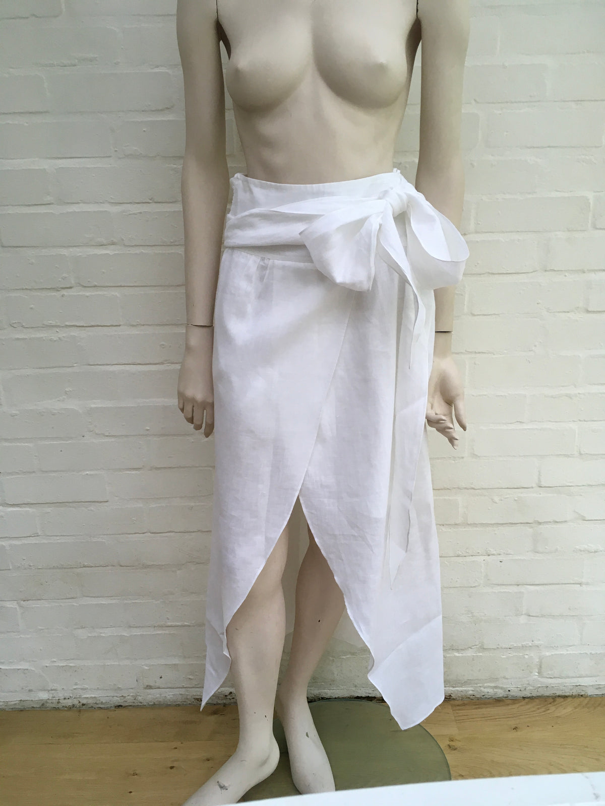 KAGE white linen skirt Size S Small ladies