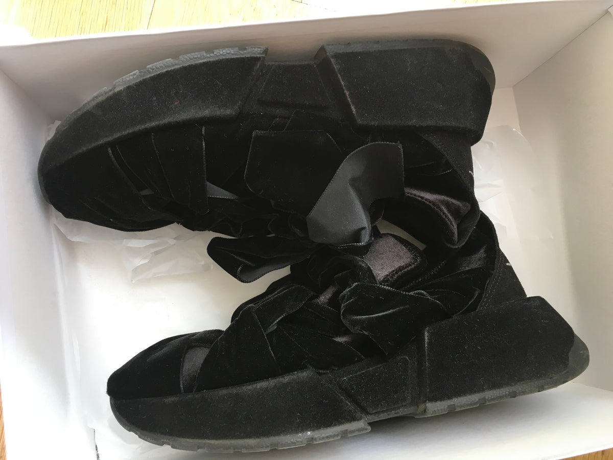 MM6 Maison Margiela Black Low Top Sneakers in Black Velvet