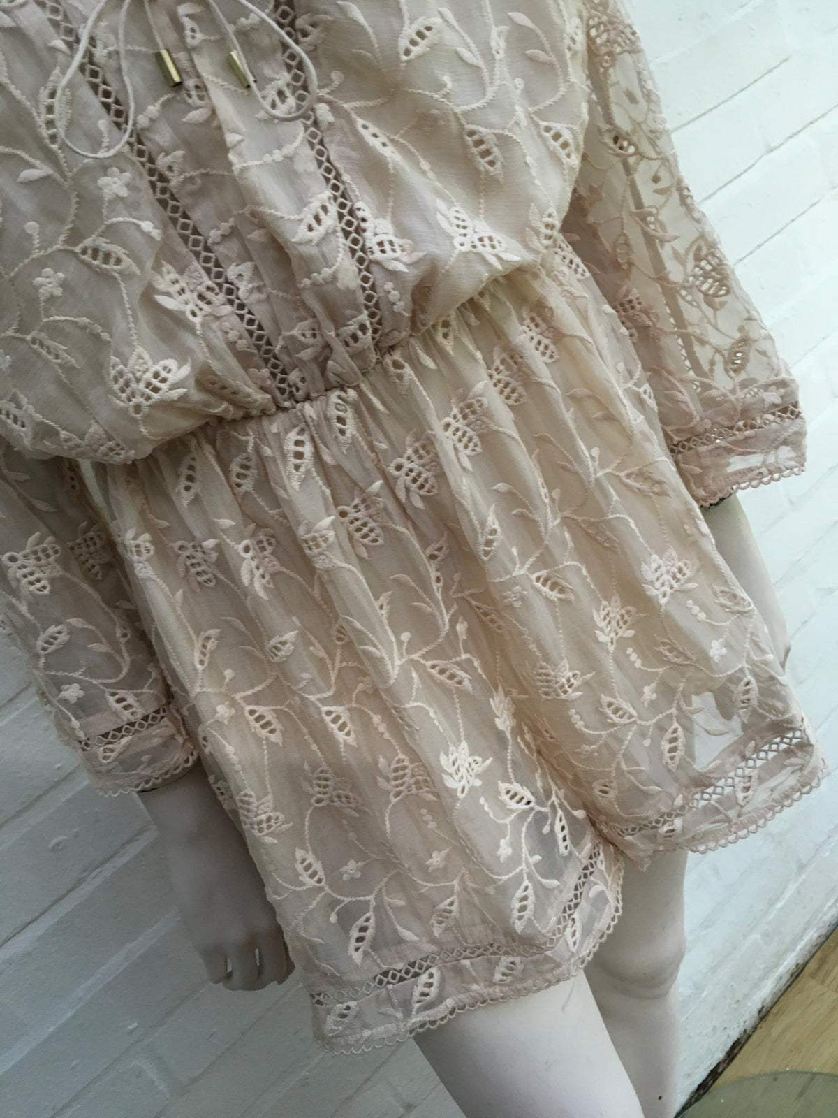 ZIMMERMANN MOST WANTED VINE EYELE ROMPER PLAYSUIT Size 1 ladies