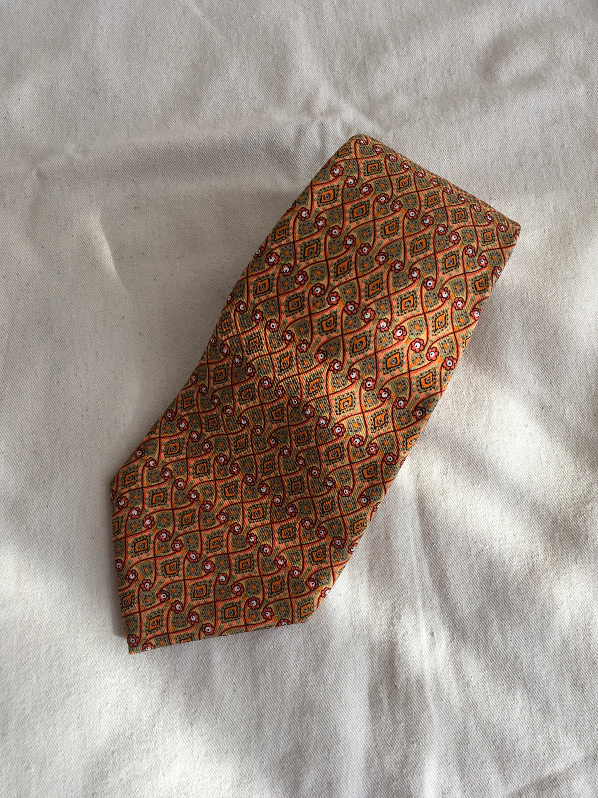 Hermès HERMES Paris Silk Yellow Print Tie 7586 SA 100% AUTHENTIC Men