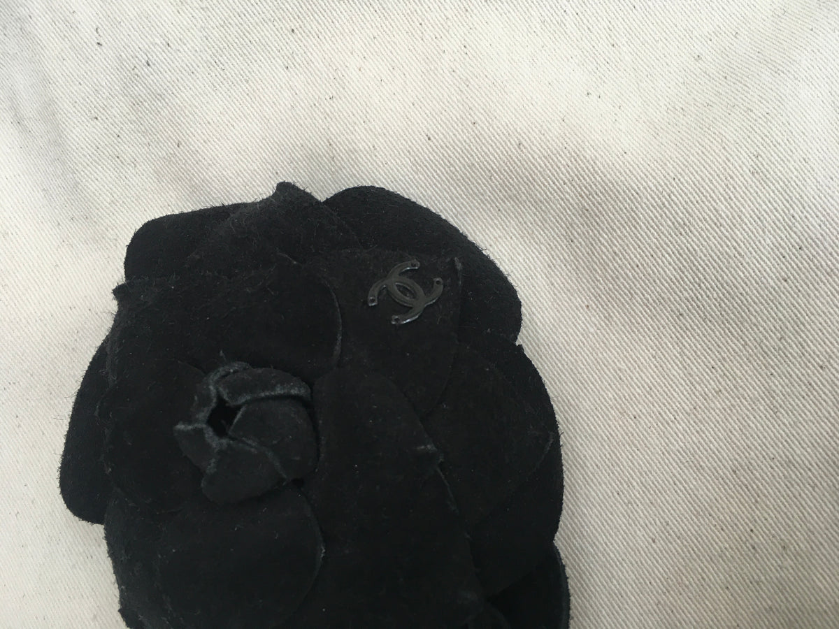 CHANEL CAMELLIA BLACK SUEDE LEATHER FLOWER FRINGE BROOCH PIN 2014 ladies