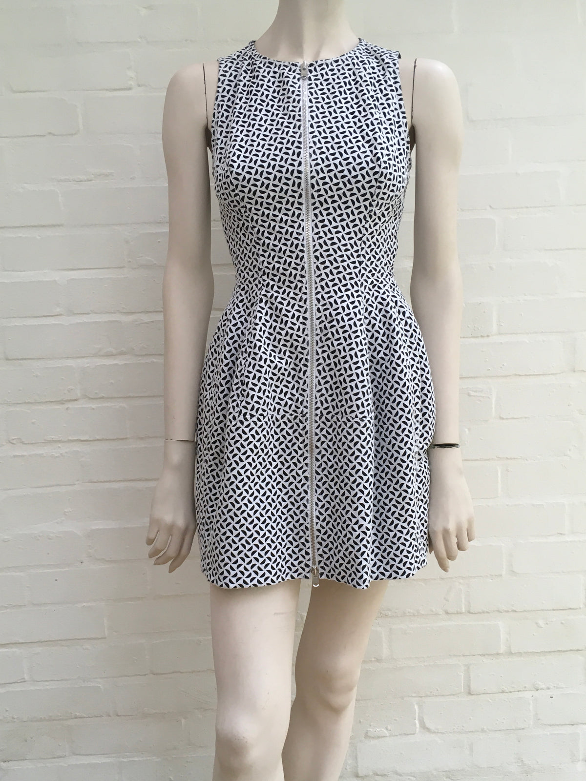Azzedine Alaïa Alaia Sleeveless Laser Cut Dress Size F 38 ICONIC ladies