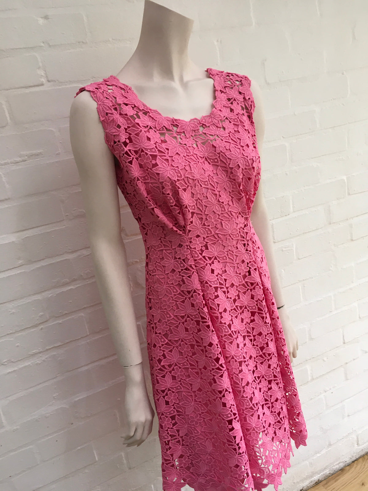 Ermanno Scervino Sleeveless Pink Floral Lace Dress Size I 42 UK 10 US 6 ladies
