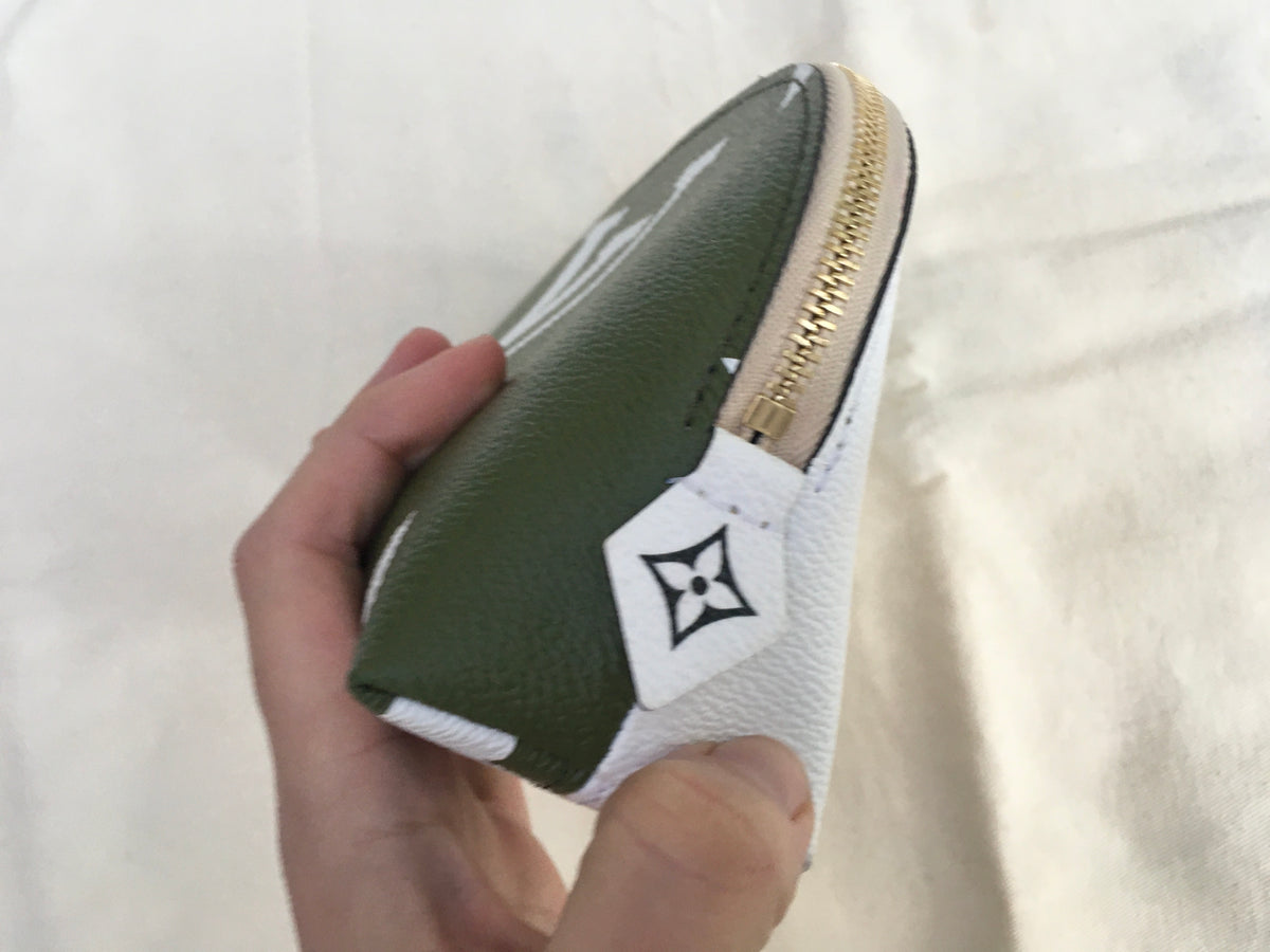 LOUIS VUITTON Monogram Giant Cosmetic Pouch Kaki 2019 COLLECTION Ladies