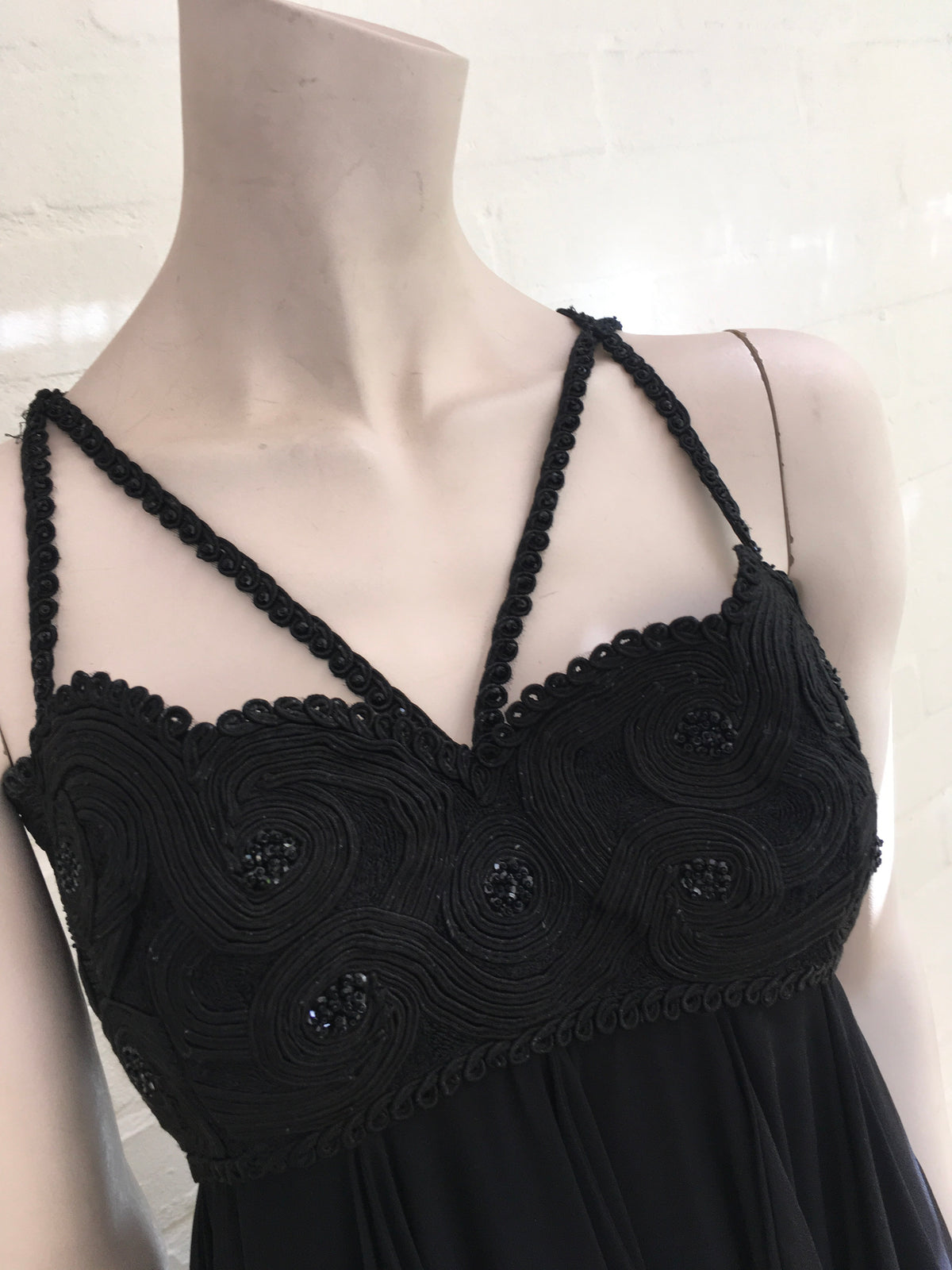 Marchesa Embellished Embroidered LBD silk SO COUTURE Dress Ladies