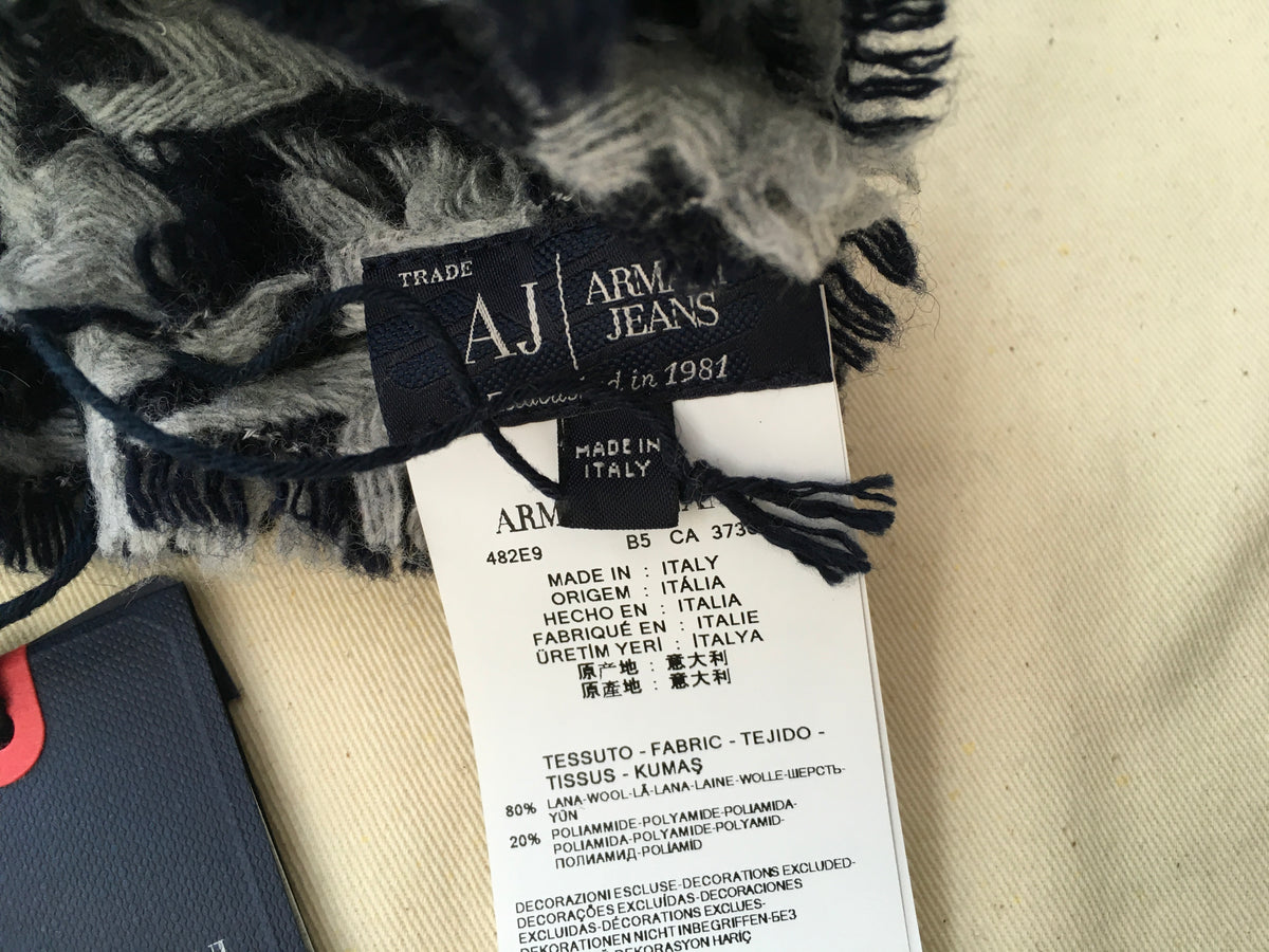ARMANI JEANS Navy Blue & Grey houndstooth wool knit Cozy Scarf Shawl ladies